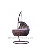 Плетені штучним ротангом кокони та гойдалки від компанії Restor